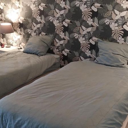 Les Cerisiere Bed & Breakfast Cheffois Екстериор снимка