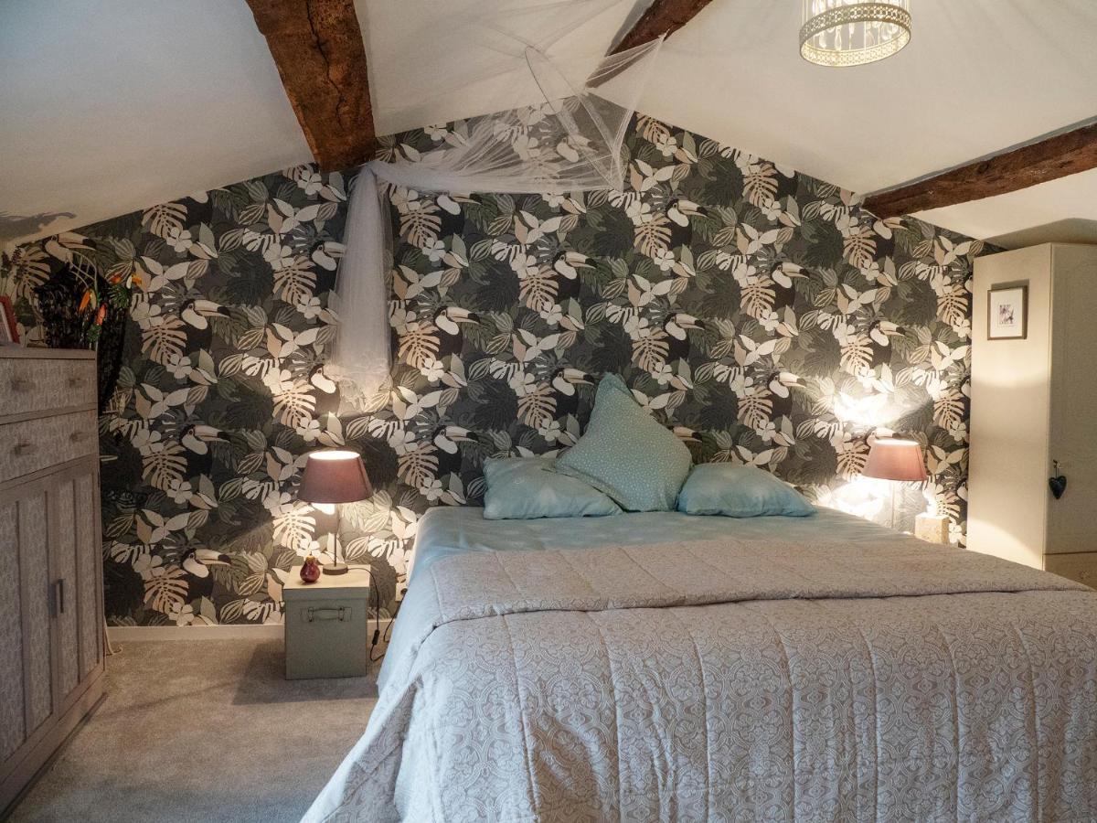 Les Cerisiere Bed & Breakfast Cheffois Екстериор снимка